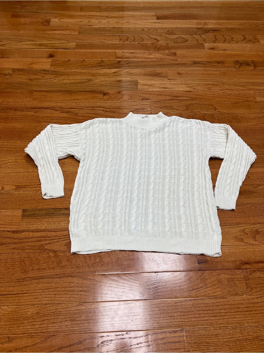 Aeropostale Women's Cream Cable Knit Sweater
